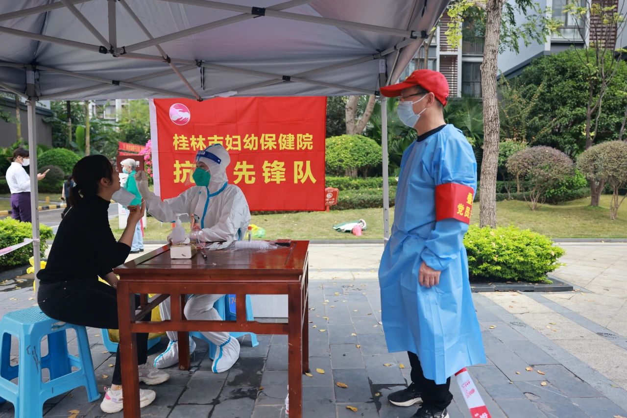 防疫路上，记那些暖人的身影