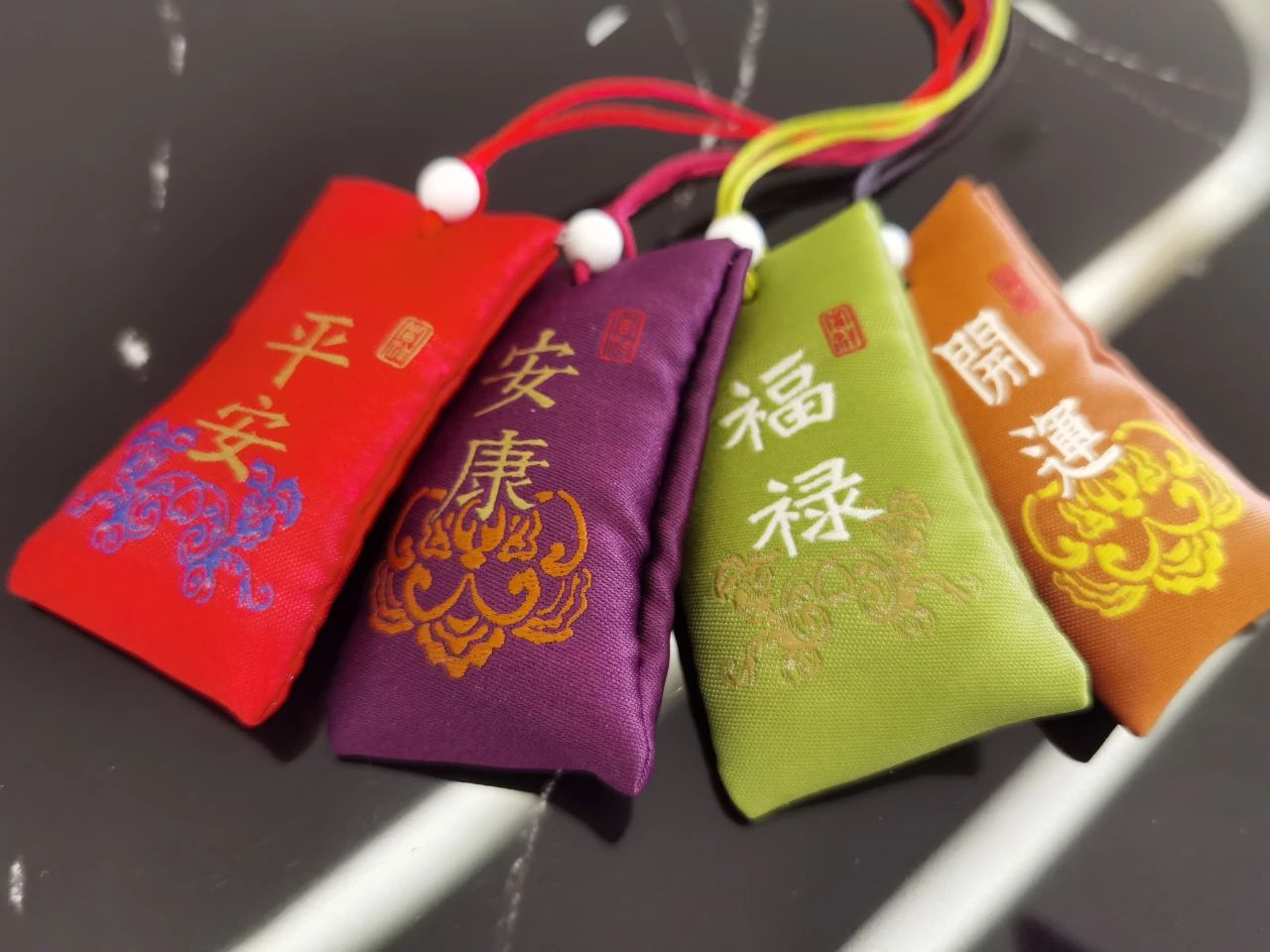 专家提醒：清明养生三法宝，香囊艾灸足浴包