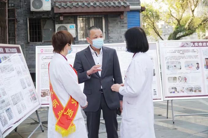 我院卢浩华院长荣获“桂林五一劳动奖章”称号